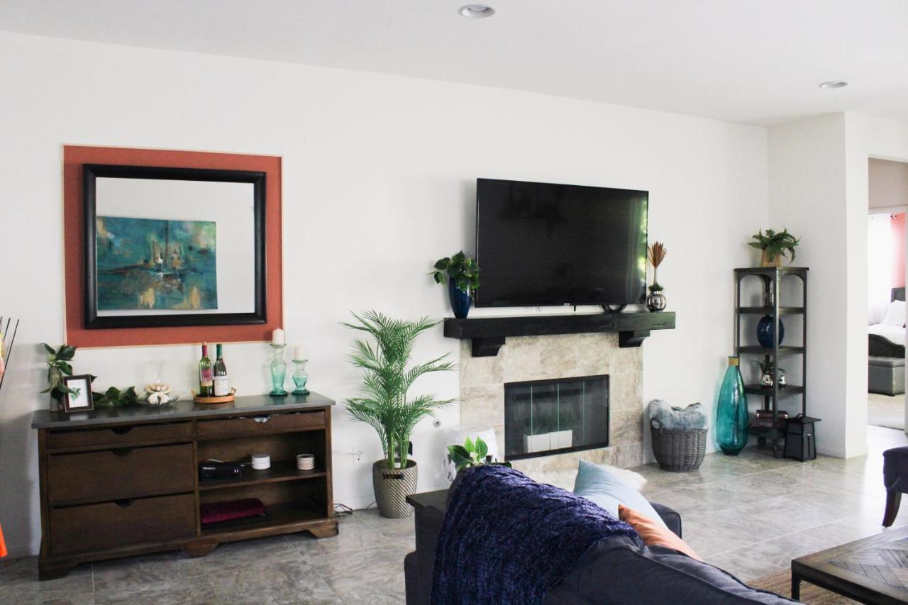Entire Bungalow W/ Private Pool Near Palm Springs! Indio Kültér fotó